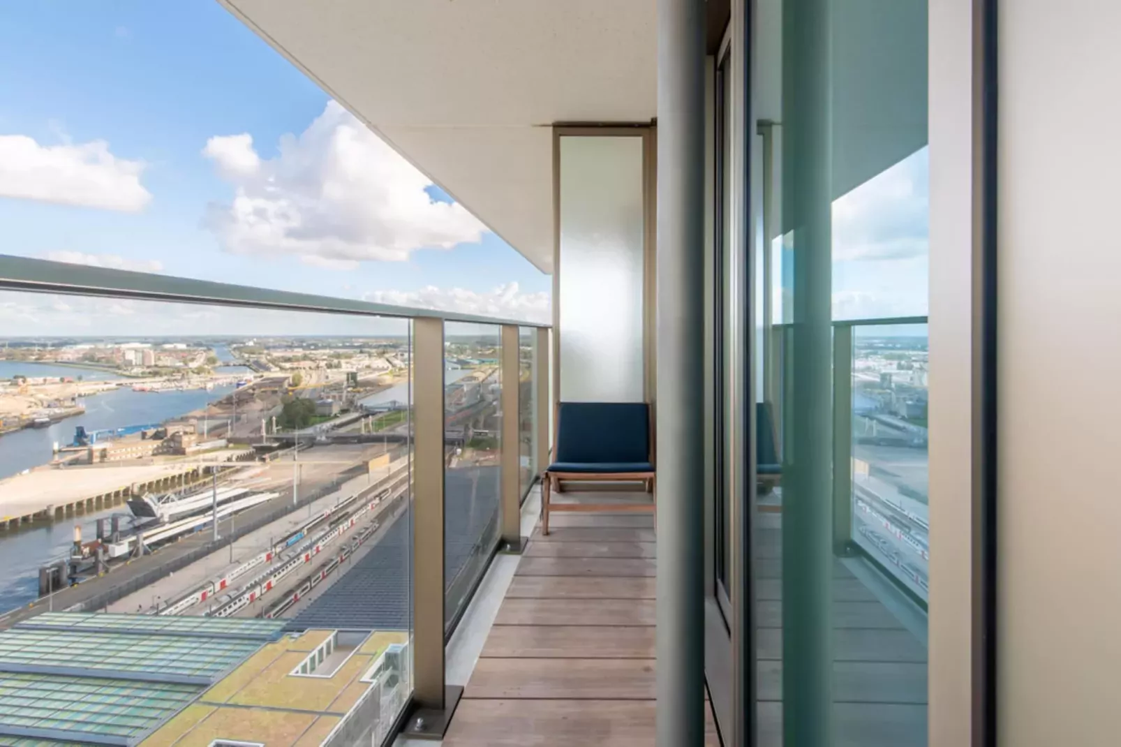 SKY TOWER ONE-Terrace balcony