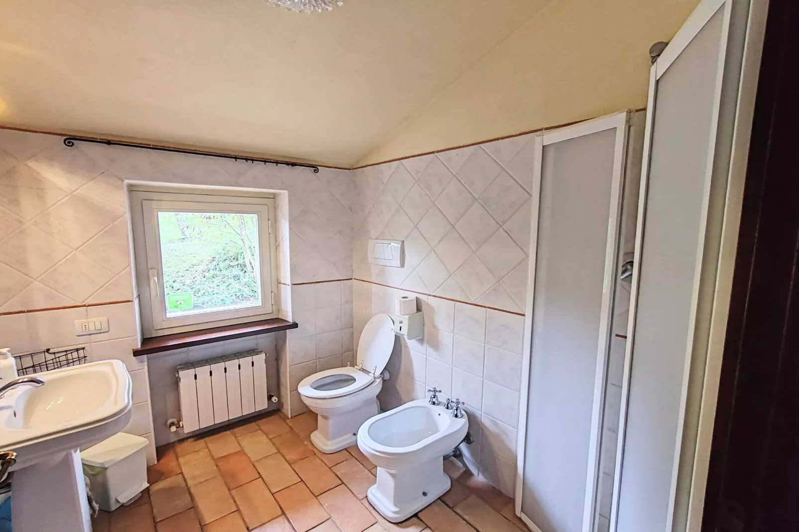 Petit Verdot-Bathroom