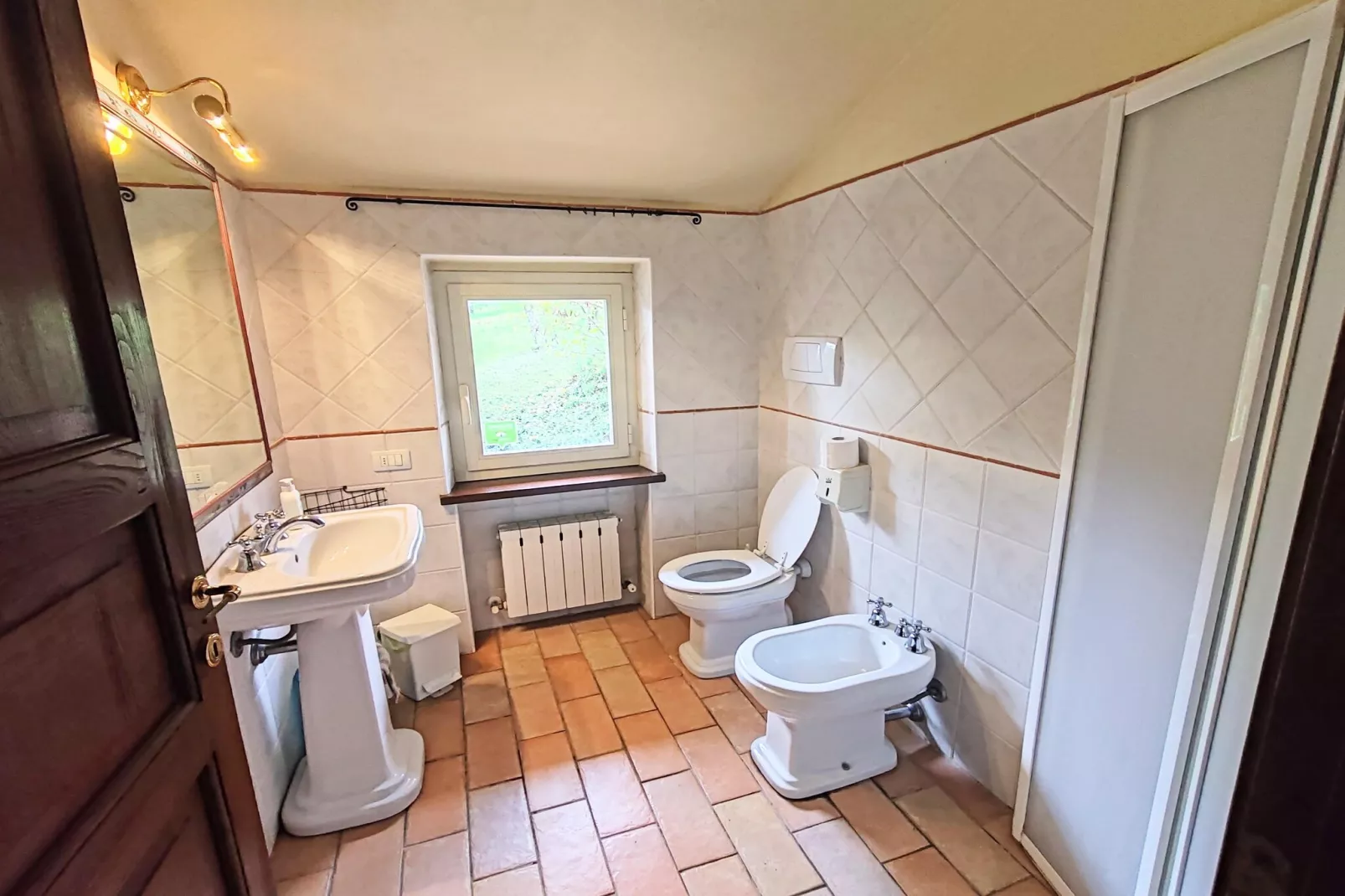 Petit Verdot-Bathroom