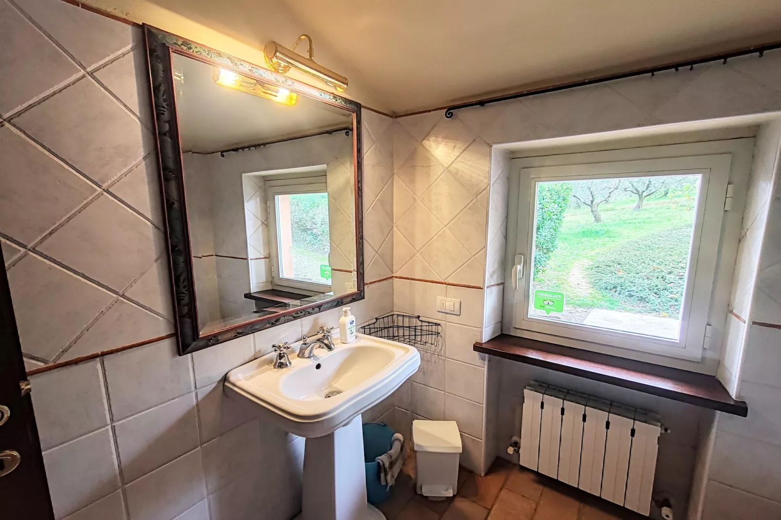 Petit Verdot-Bathroom