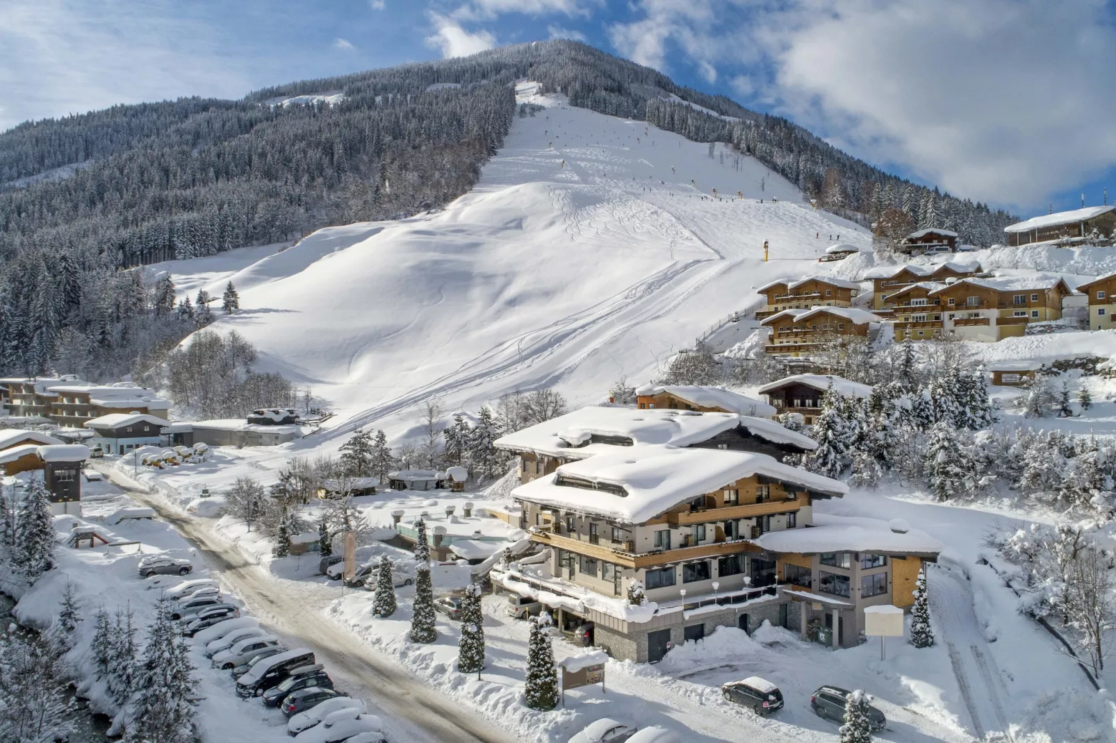Saalbach Suite 7-Exterior winter