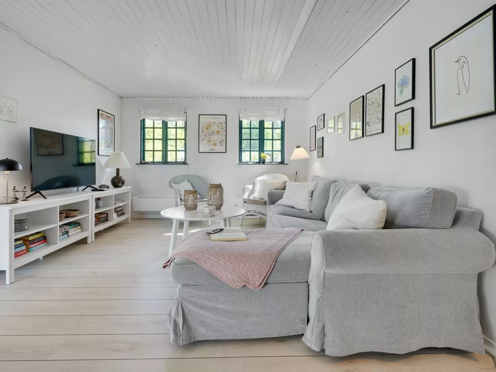 "Enrathi" - 600m from the sea-Inside
