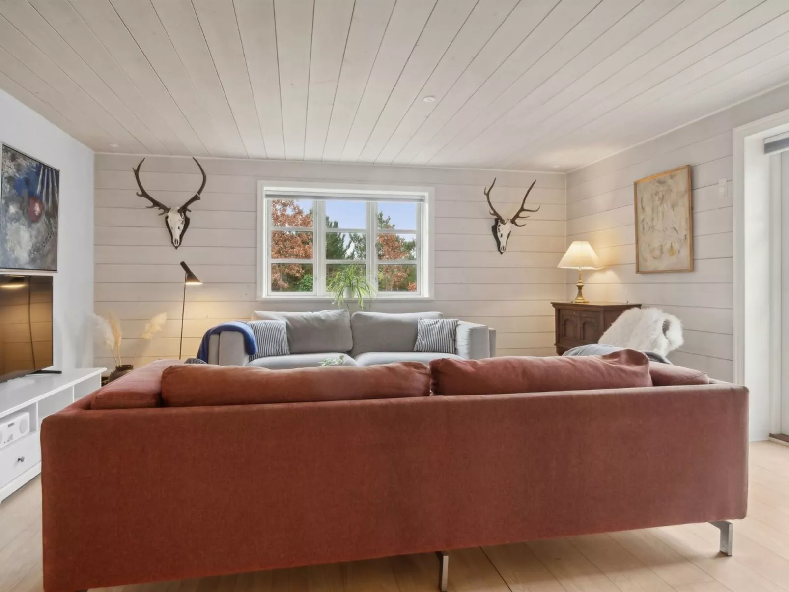 "Ingert" - 1km from the sea-Inside