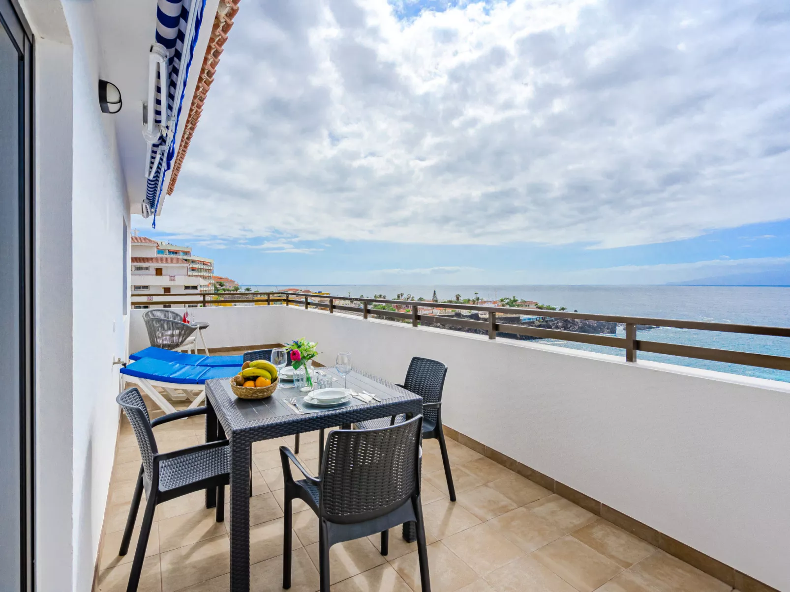 Panoramic Oceanview Escape Arena-Inside