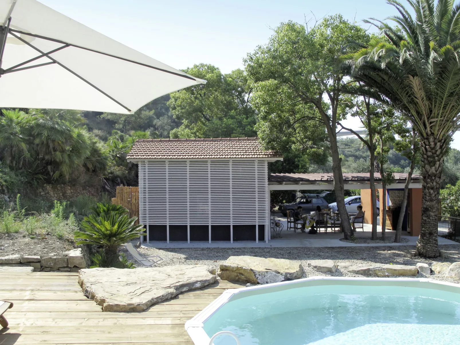 Villa Miró-Outside