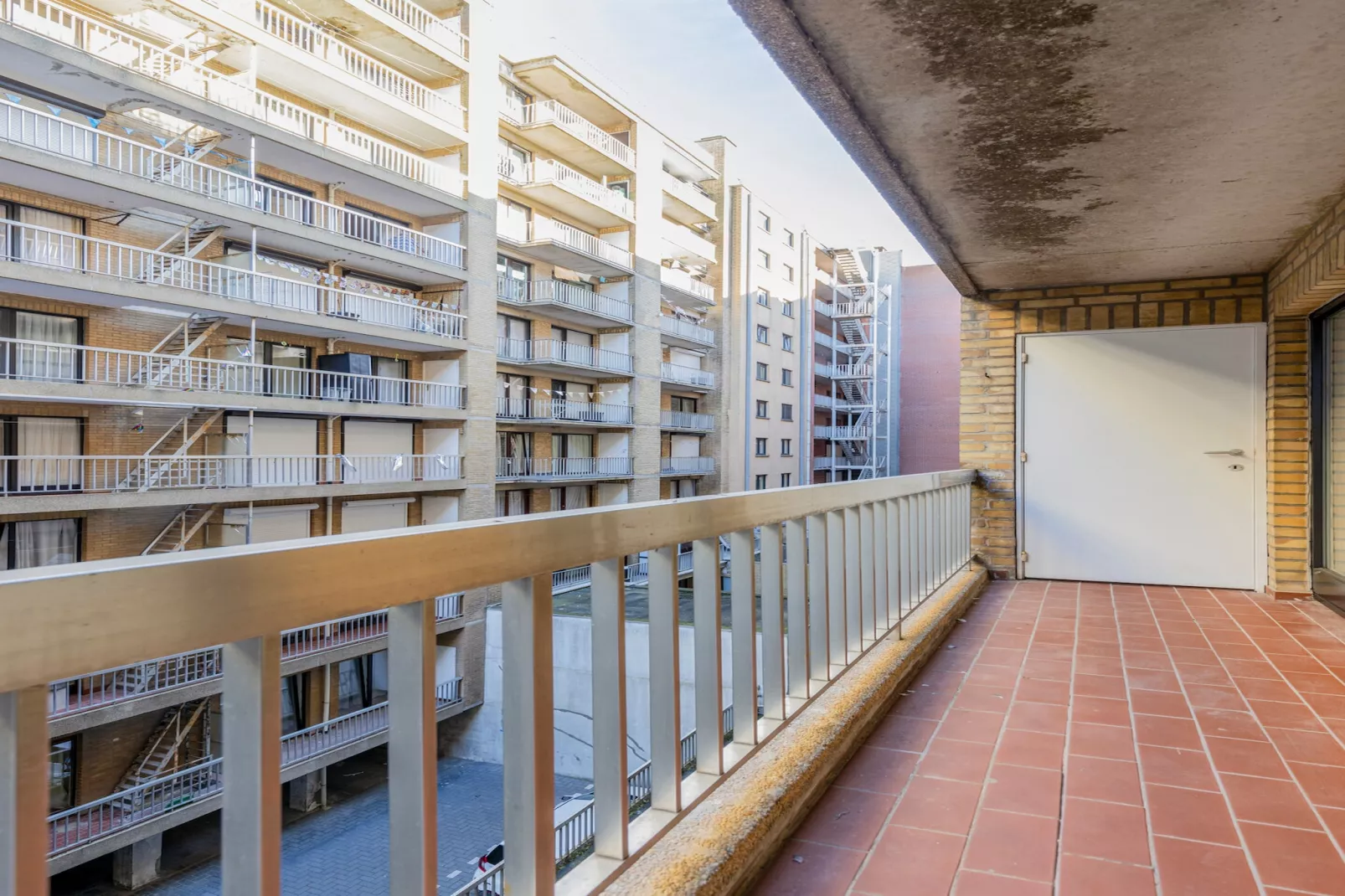 HARBOUR VIEW - 4B-Terrace balcony