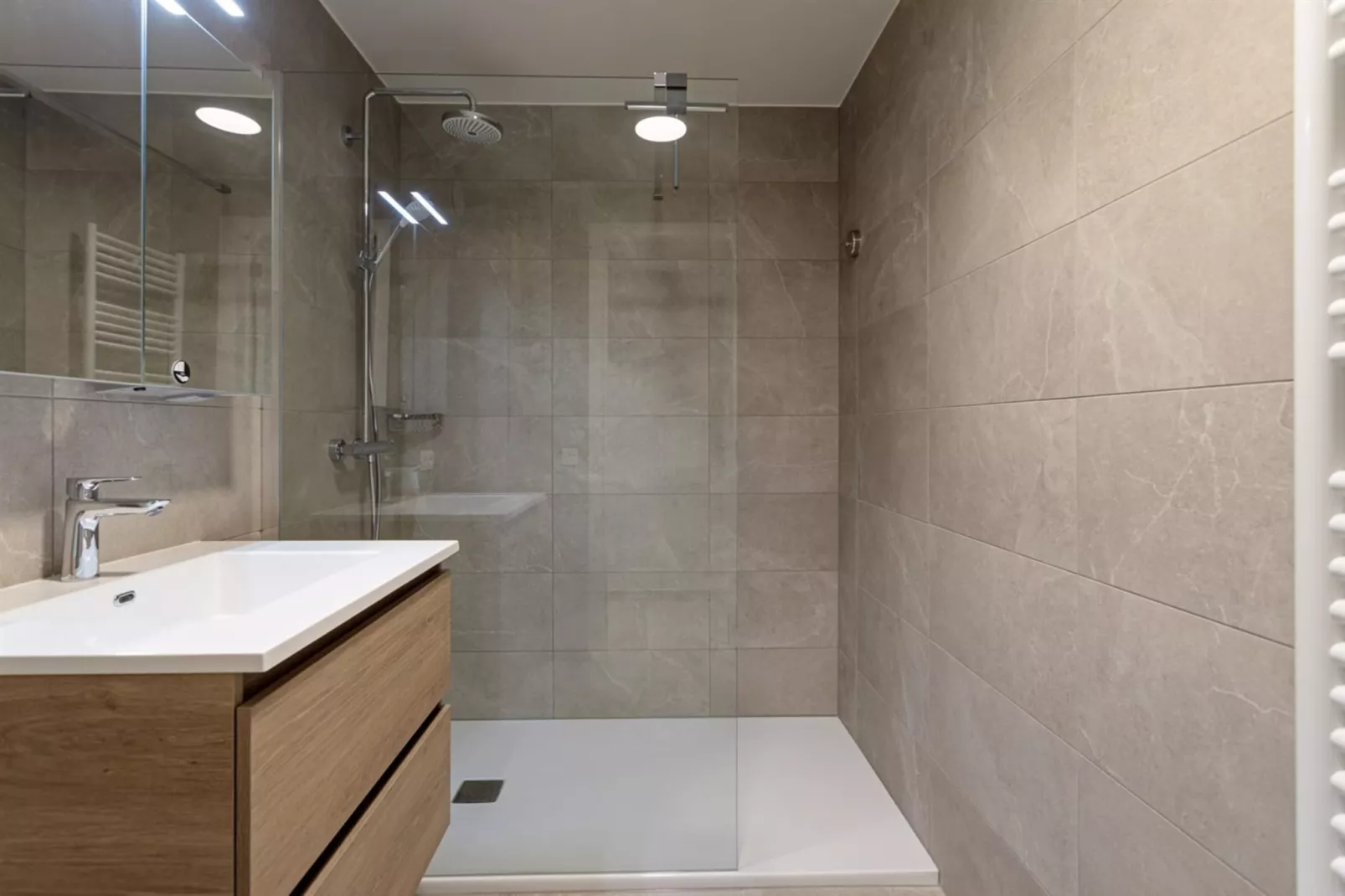 C-DREAM - 0302-Bathroom