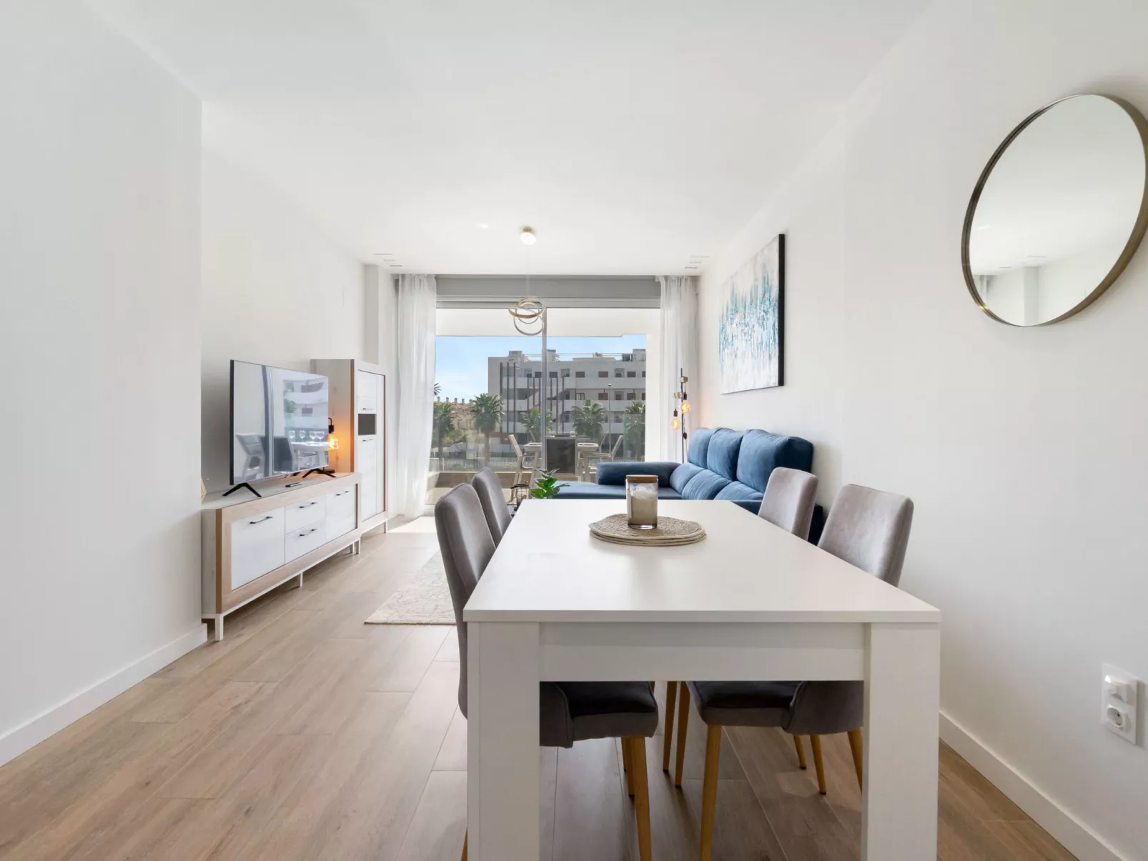 Ema Residencial-Inside