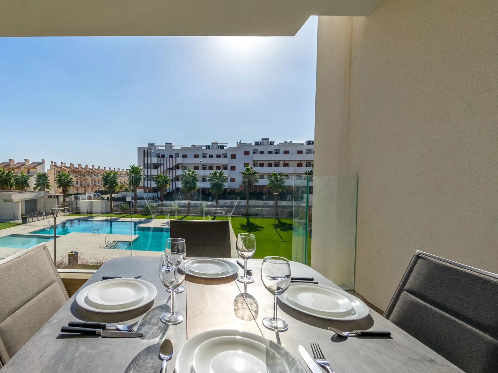 Ema Residencial-Outside