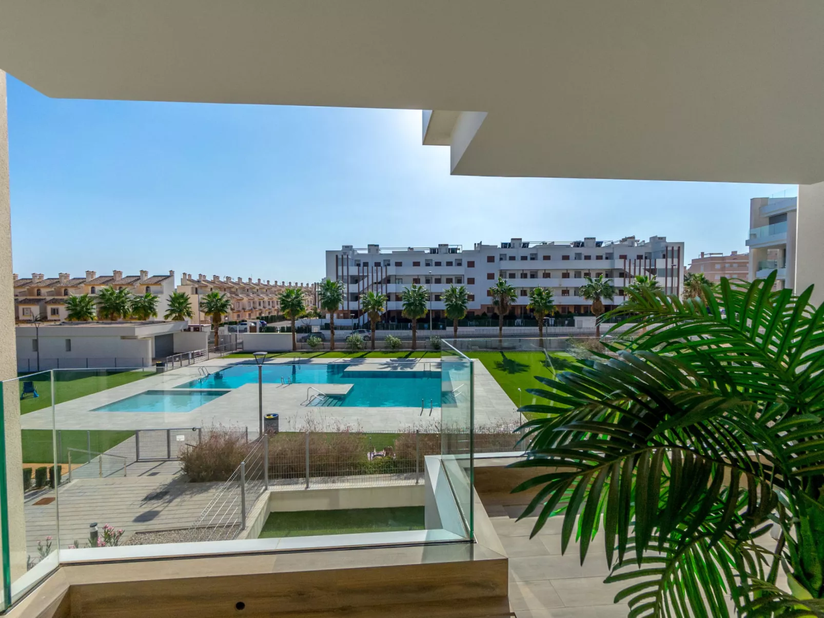 Ema Residencial-Outside