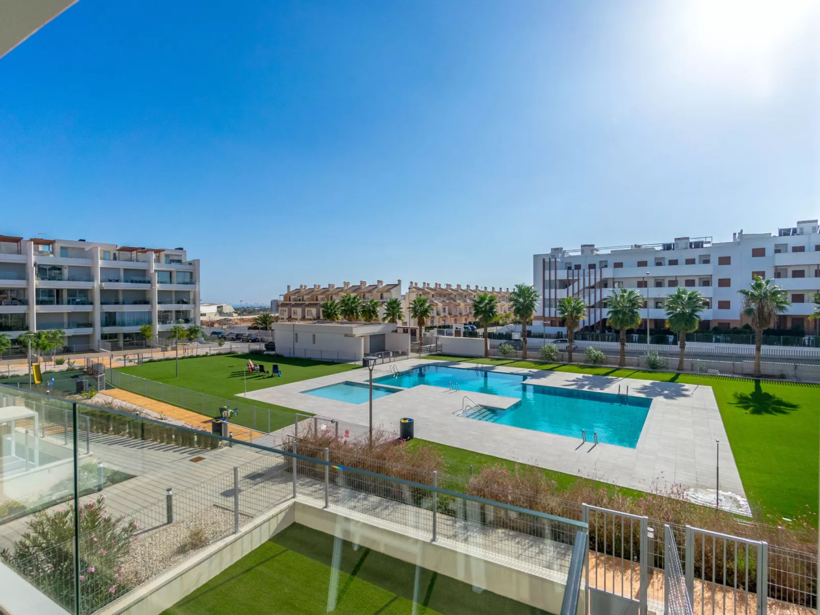 Ema Residencial-Outside