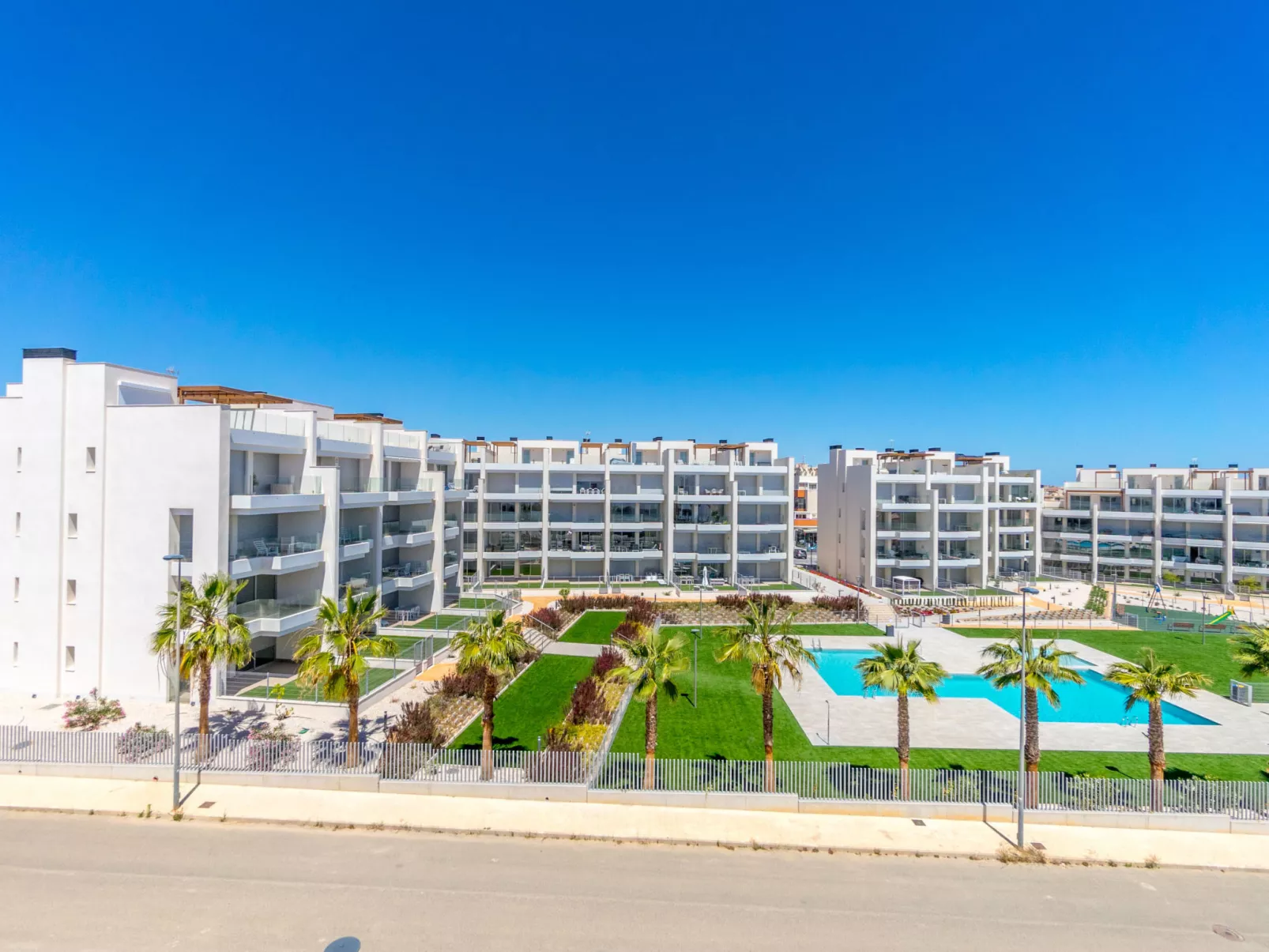 Ema Residencial-Outside