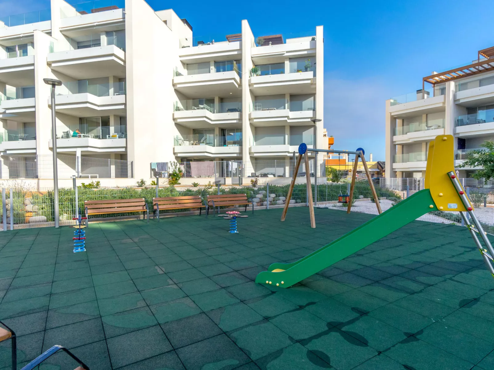 Ema Residencial-Outside