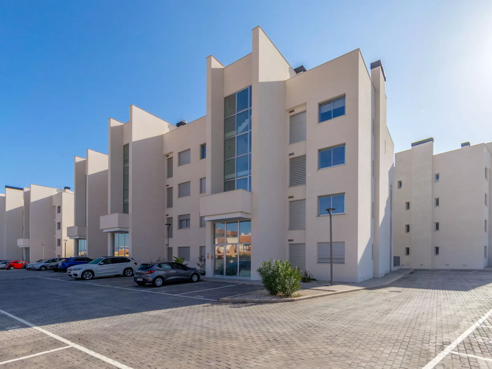Ema Residencial-Outside