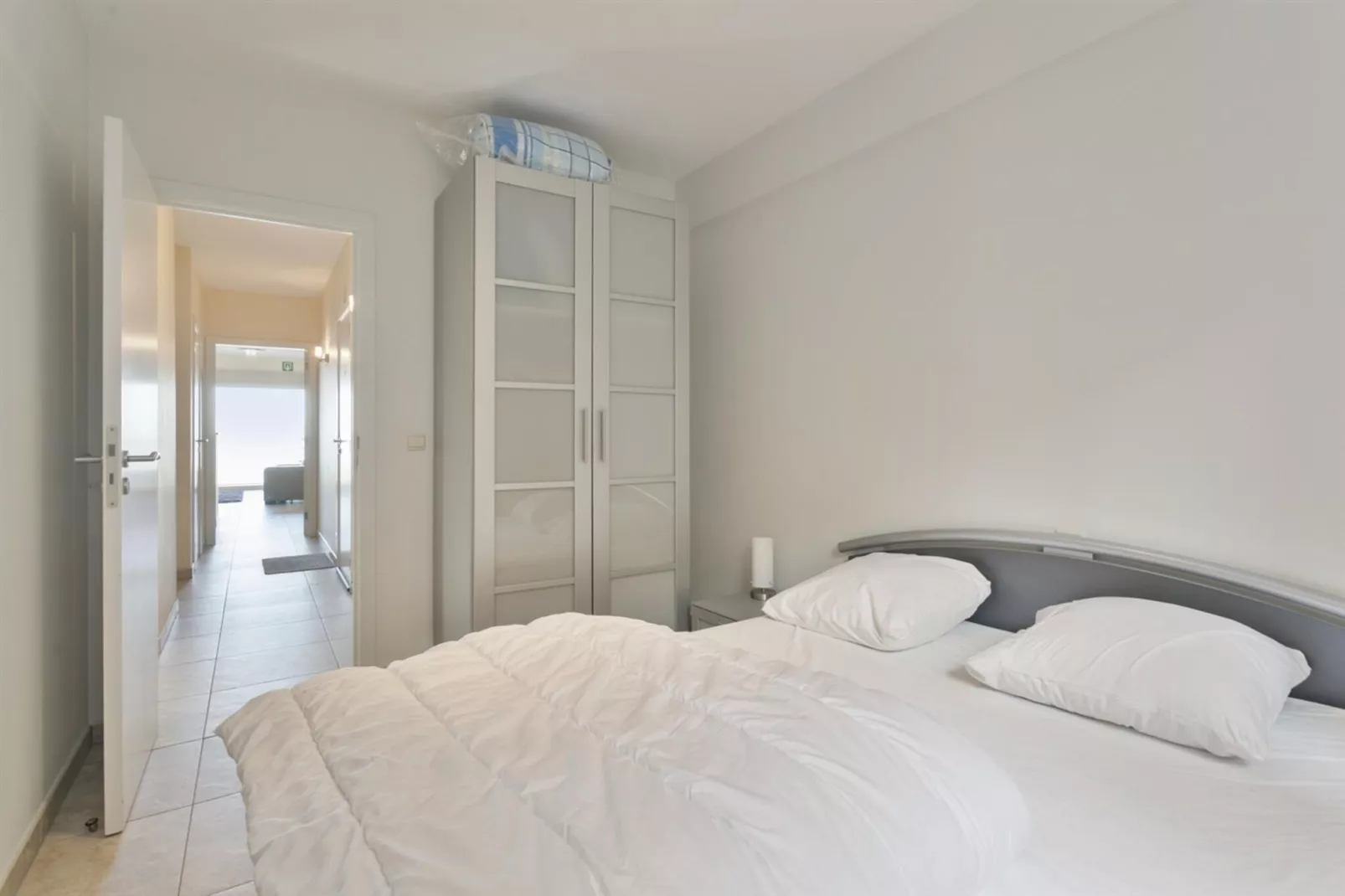 SEA MIRROR 0303-Bedroom