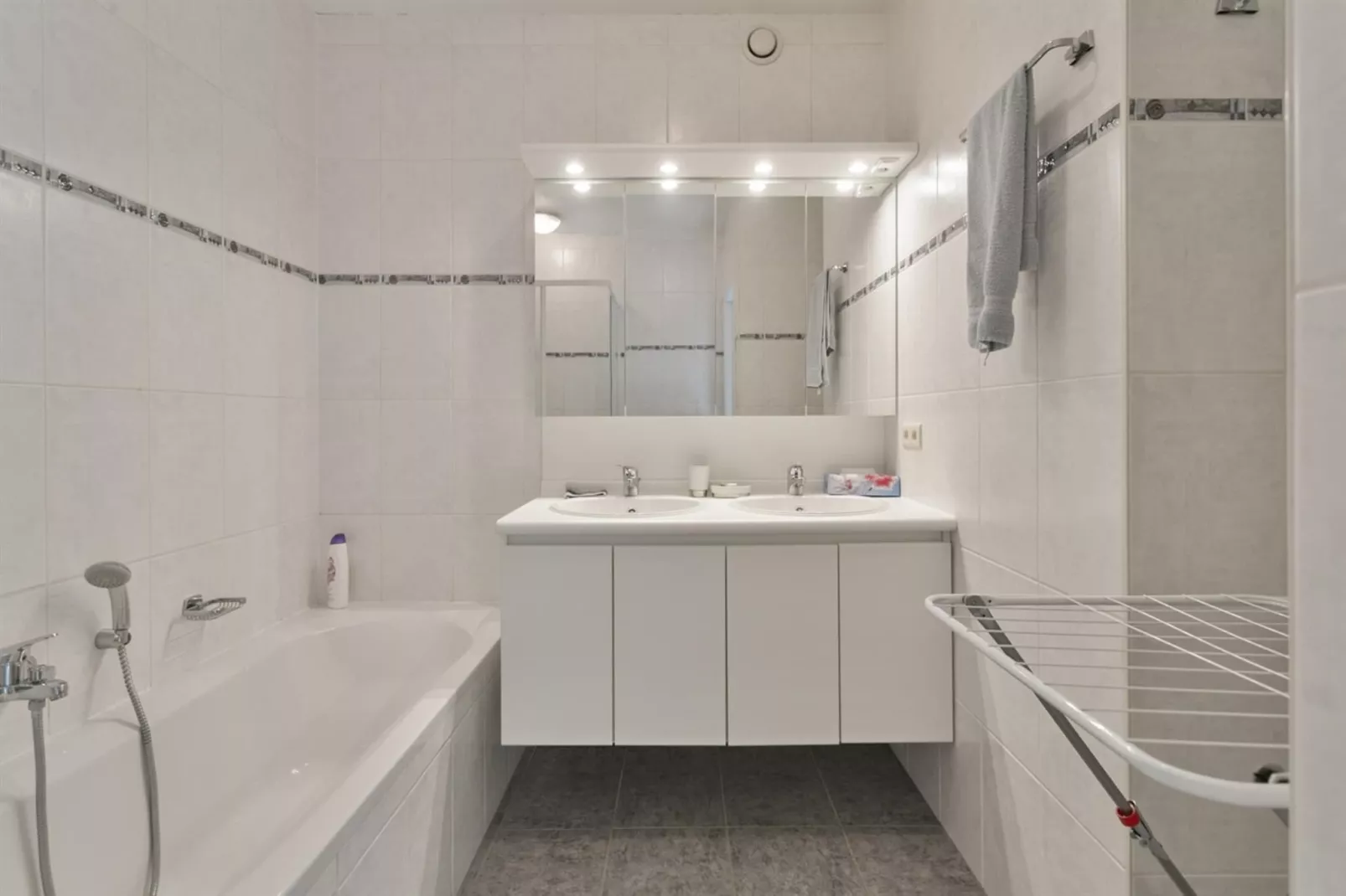 SEA MIRROR 0303-Bathroom