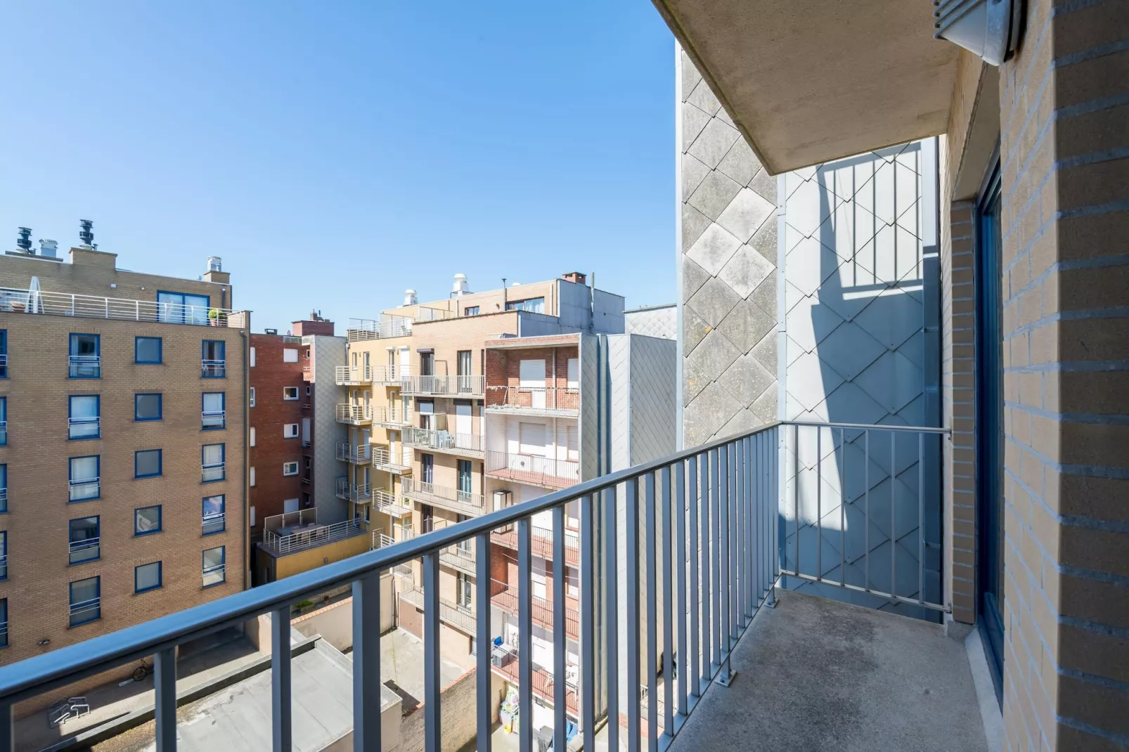 Sablon 501-Terrace balcony