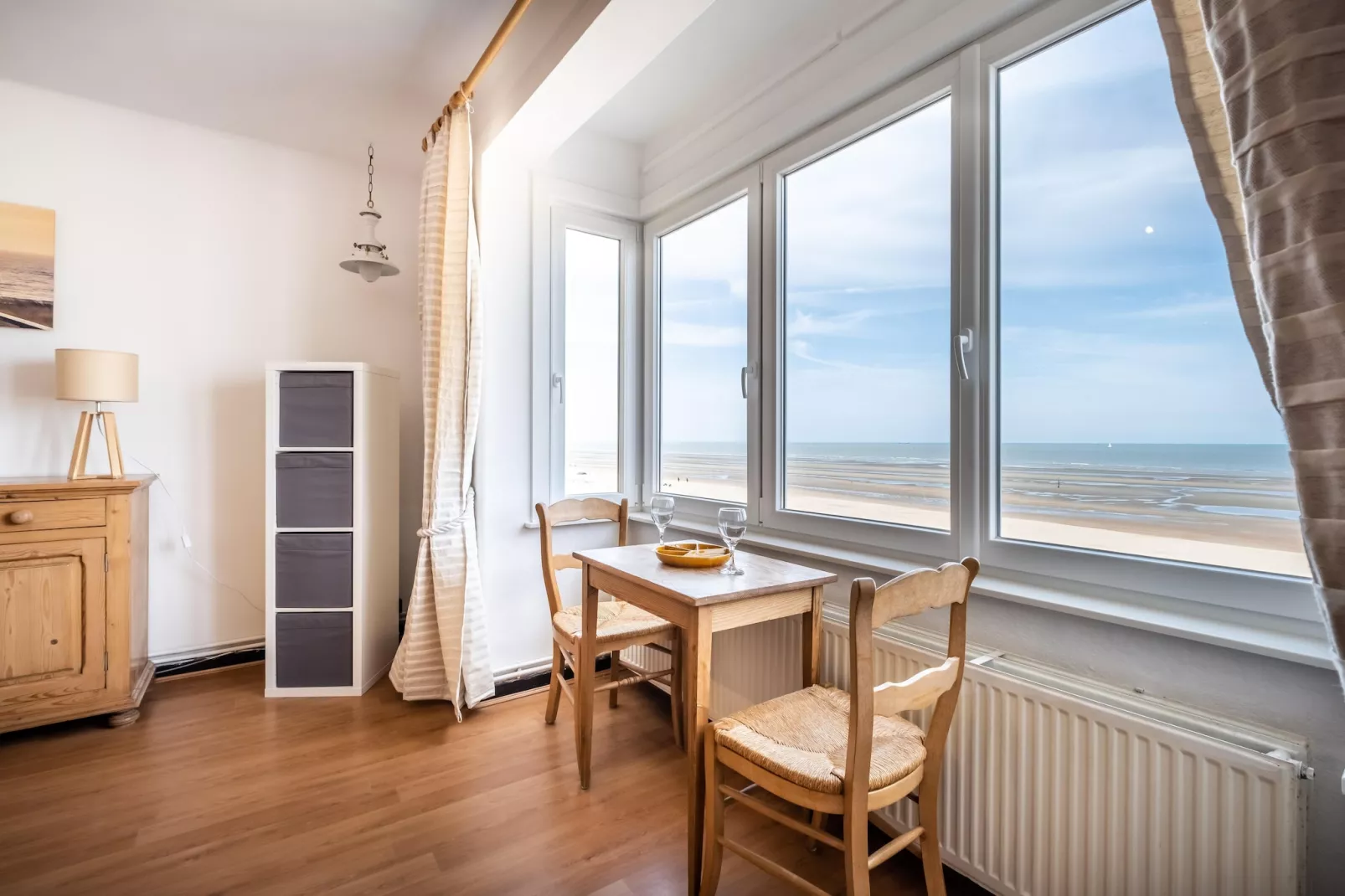 Neptune 301-Dining room