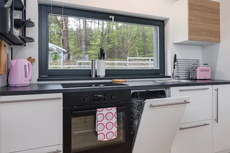 Dom wakacyjny dla 3 osób nad jeziorem Wisełka-Kitchen