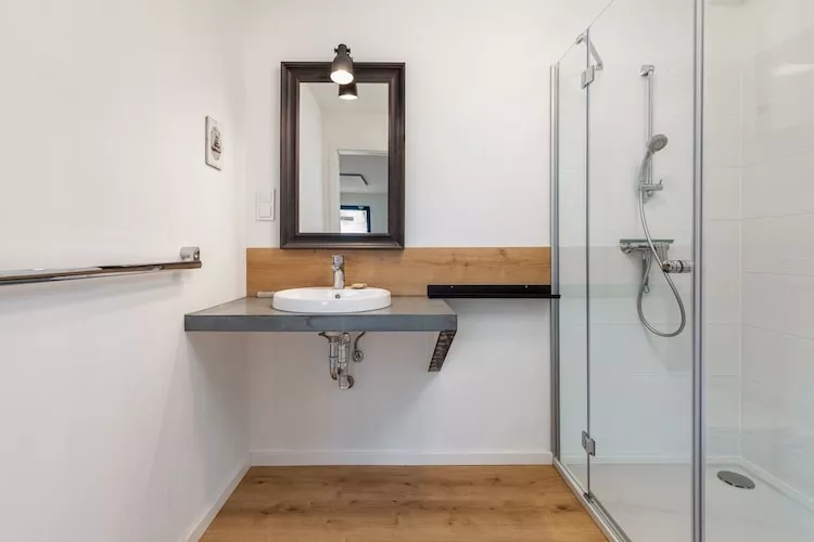 Dom wakacyjny dla 3 osób nad jeziorem Wisełka-Bathroom