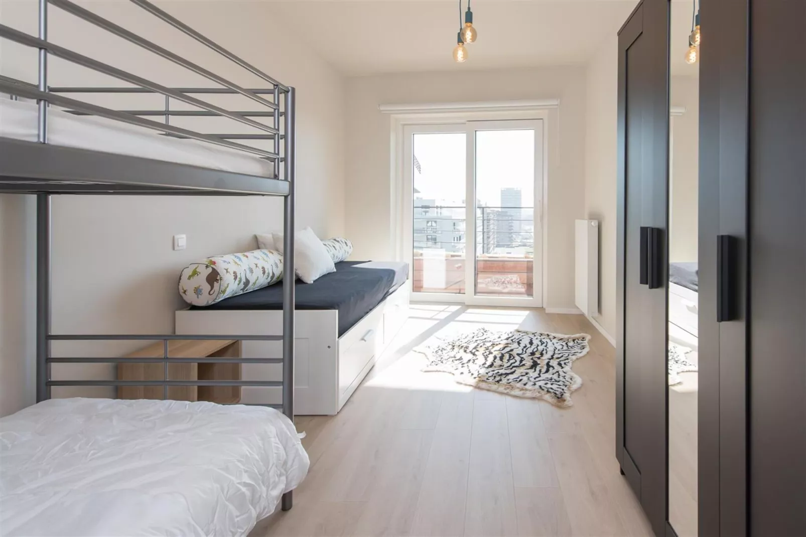 The Waves Sea-Bedroom