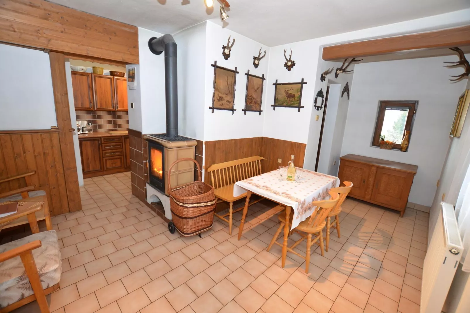 Vladka-Dining room