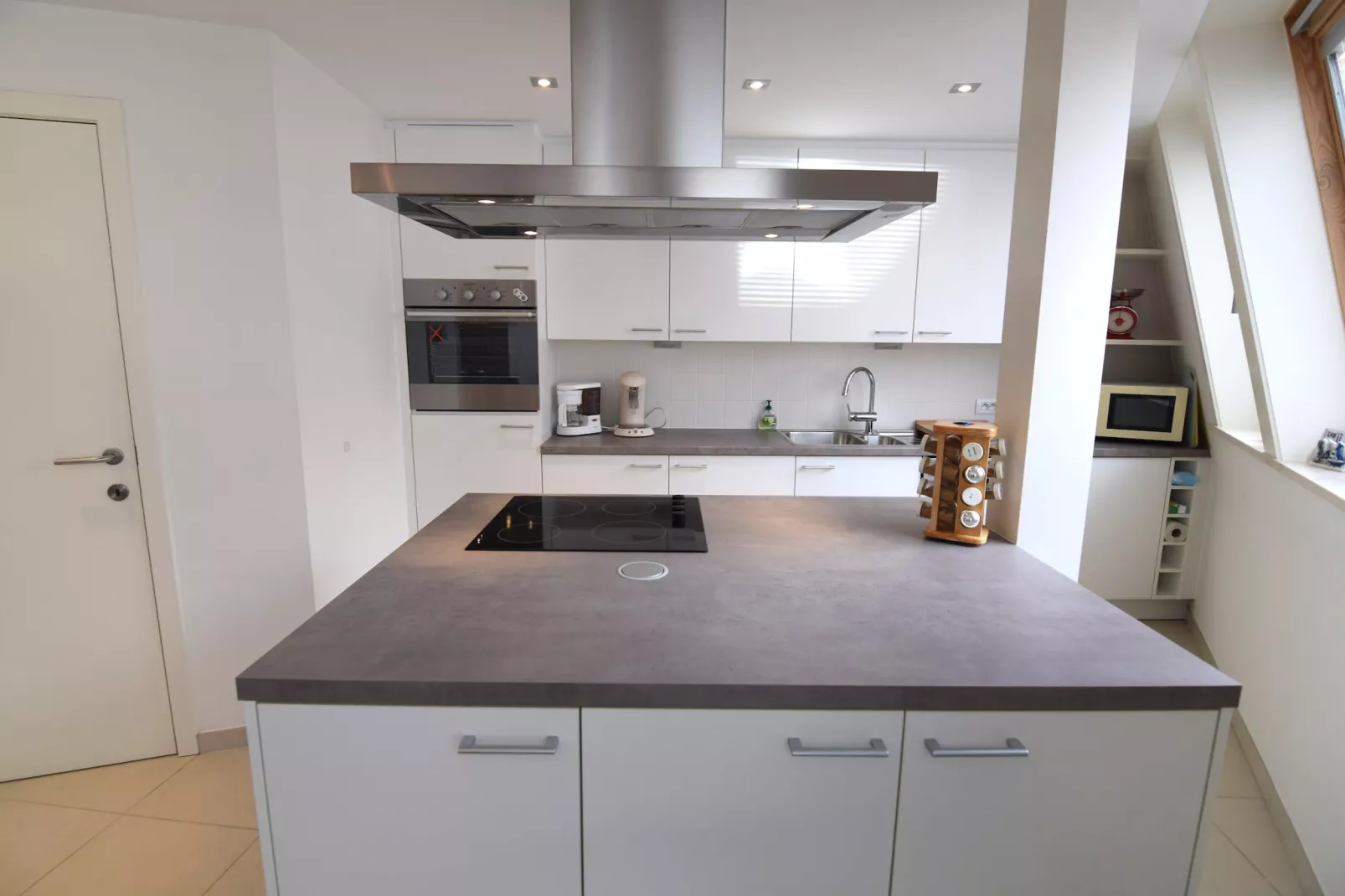 Scarpo II 0602-Kitchen