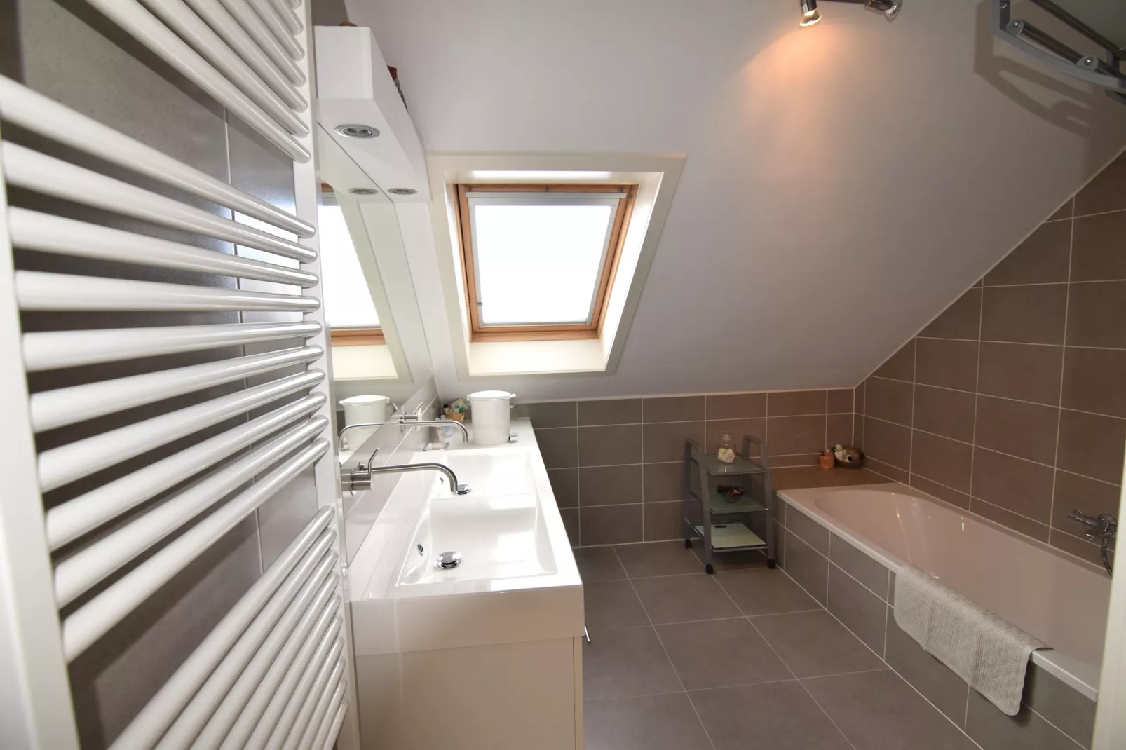 Scarpo II 0602-Bathroom