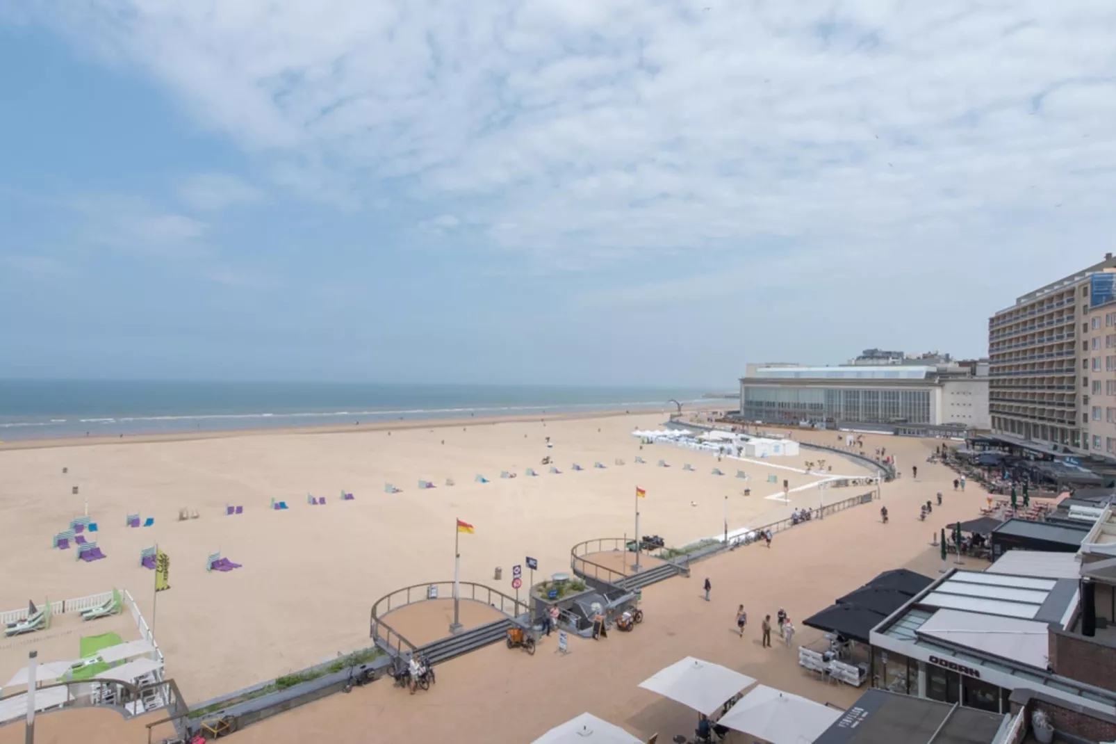 La plage 2-View summer