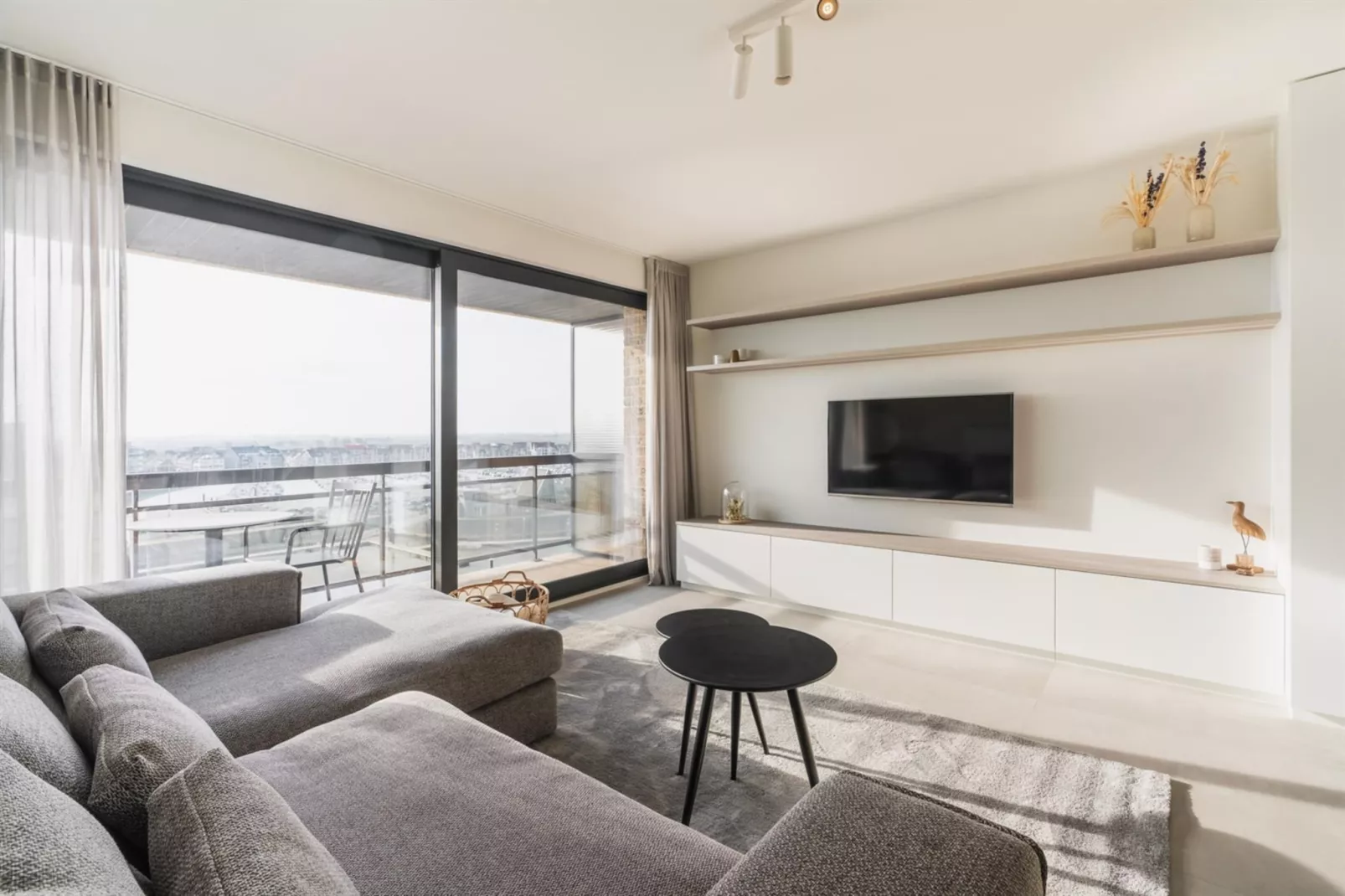 SLIPWAY - 7D-Living room