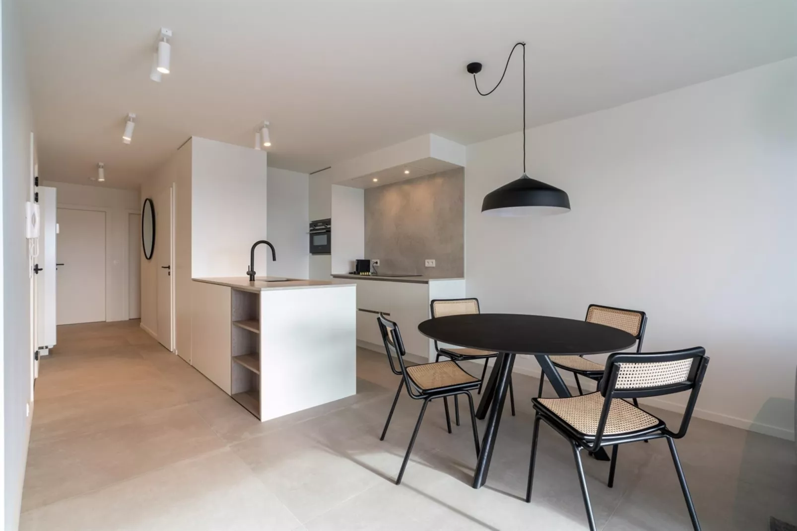 SLIPWAY - 7D-Dining room