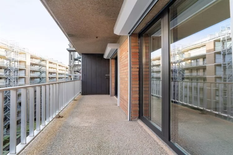 SLIPWAY - 7D-Terrace balcony