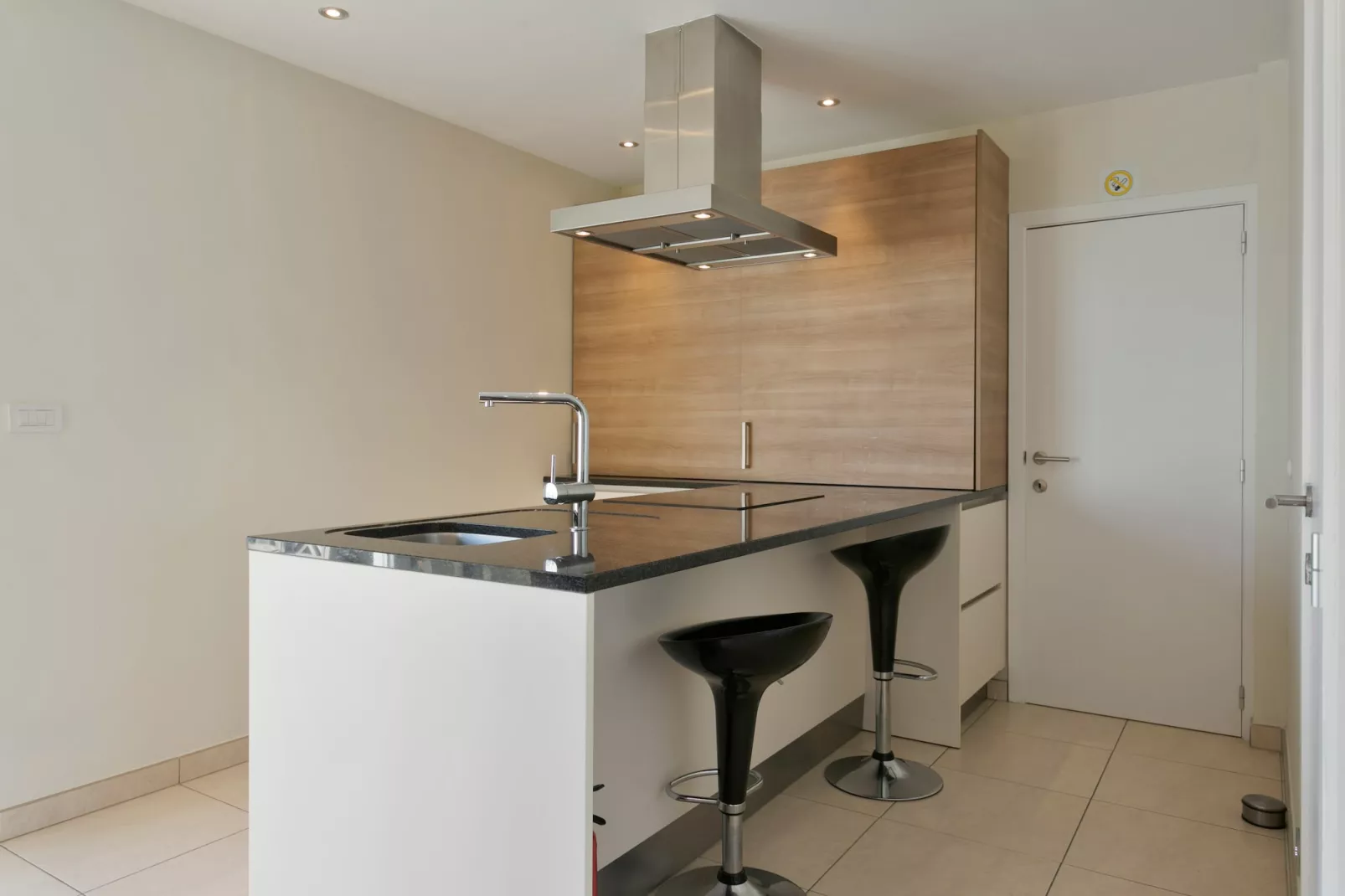 PAUL & VIRGINIE - 10TH-Kitchen