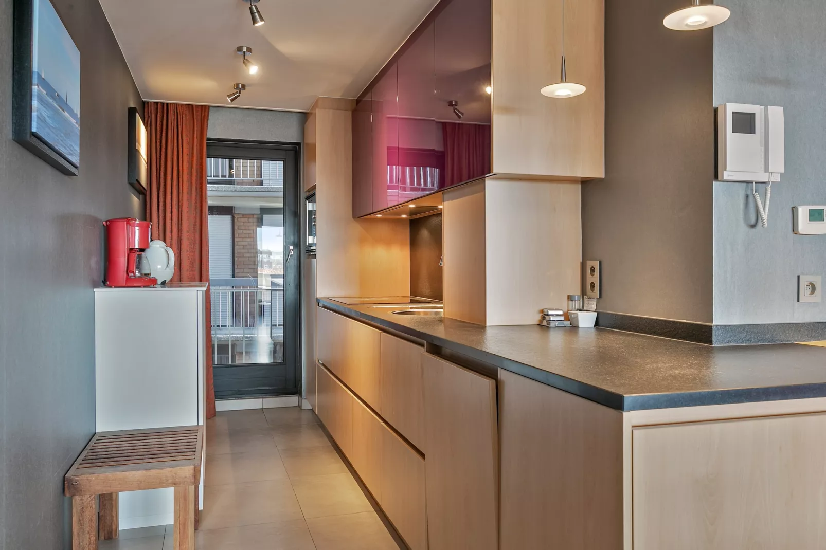 Apartment with 4 rooms and terrace-Kitchen