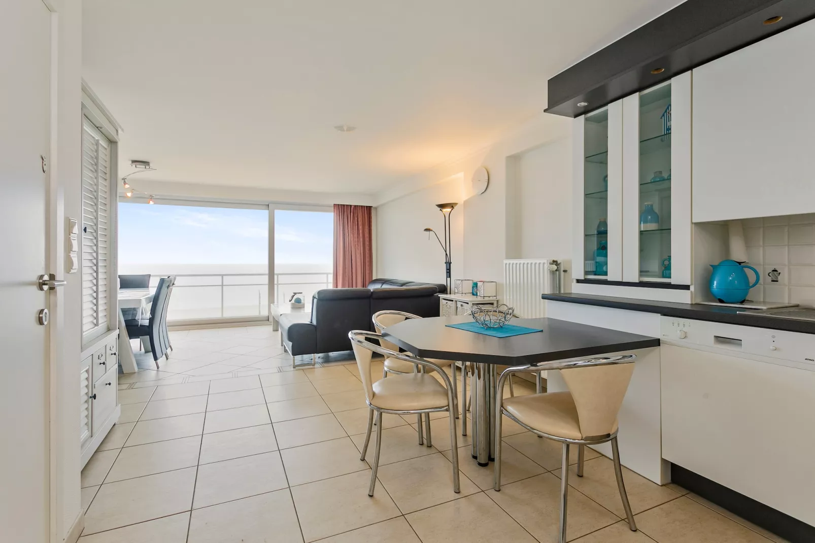 LUXBEACH - 7TH-Dining room