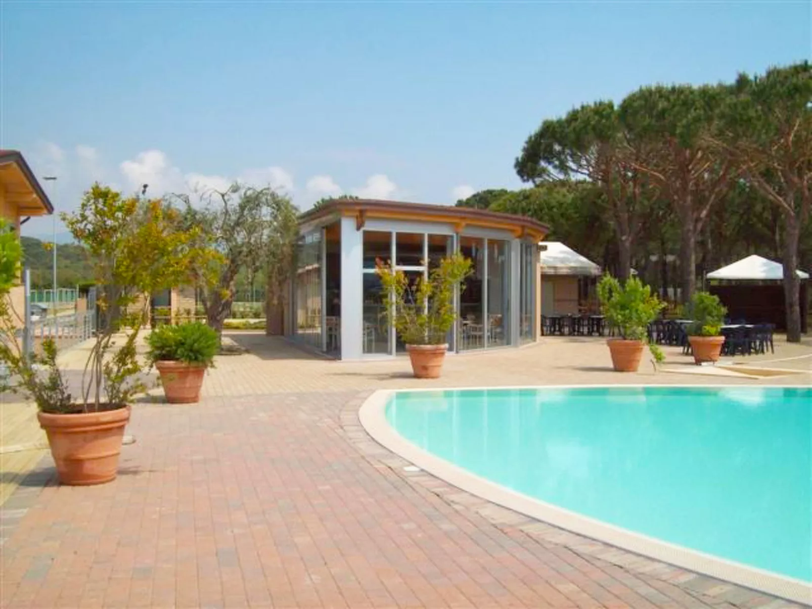 Bungalow Trendy-Outside