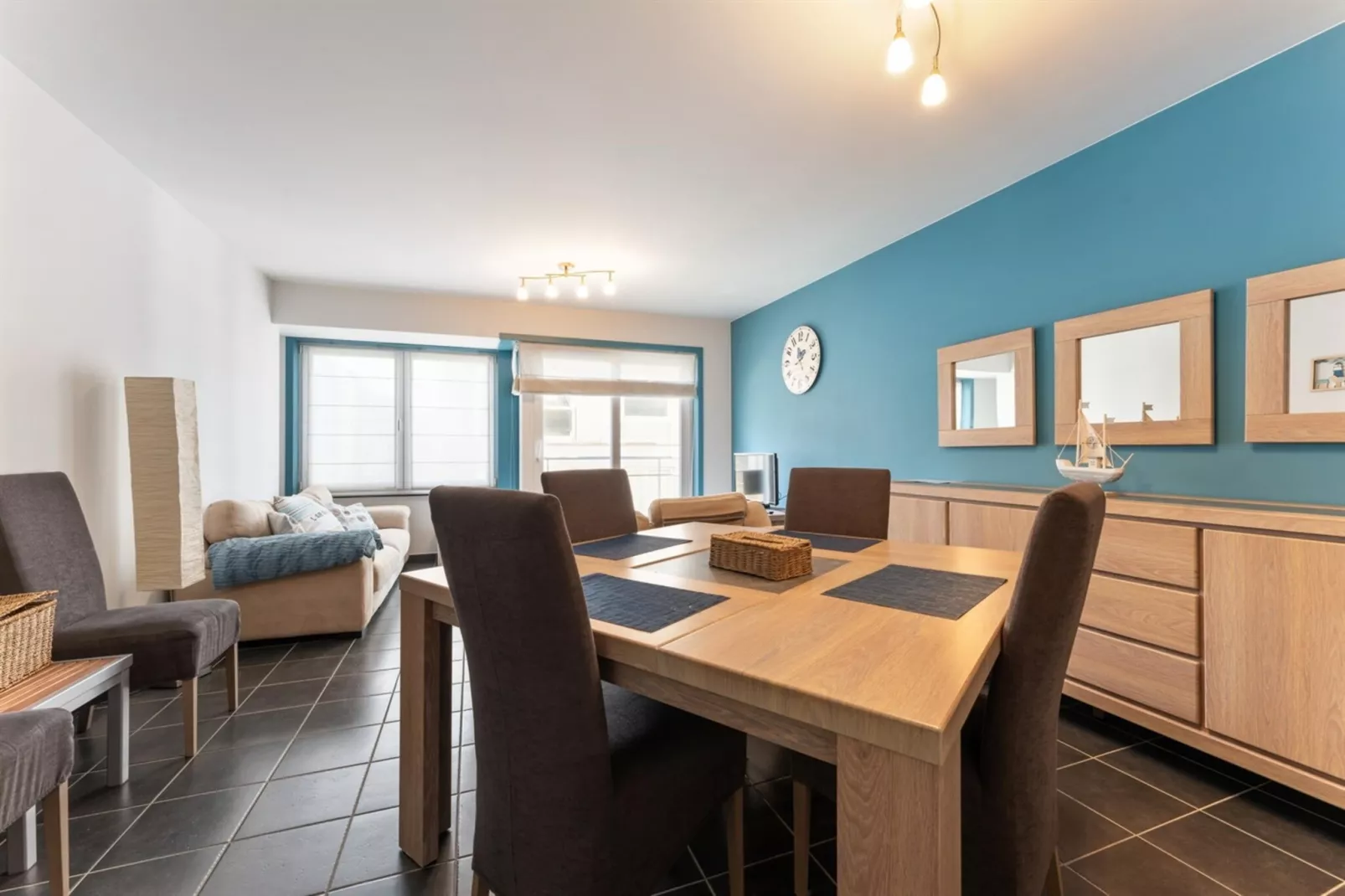 ROYAL PHARE - 6E-Dining room