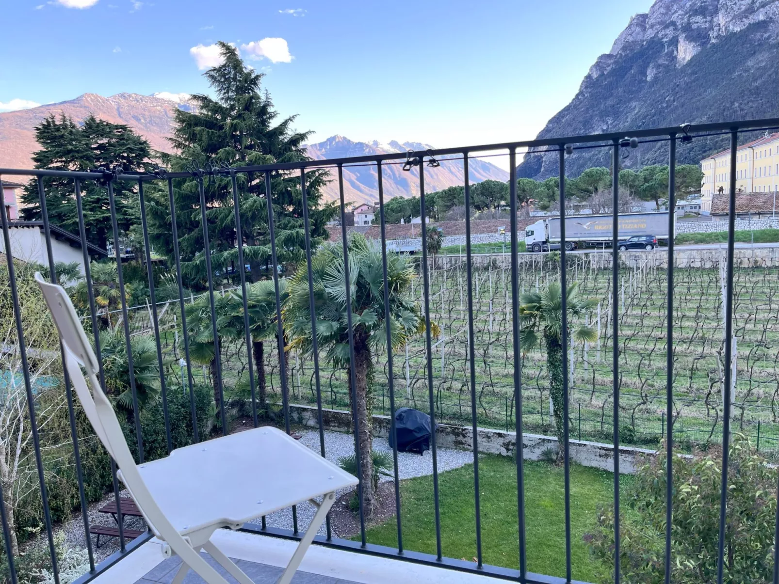 Albola Suite-Outside