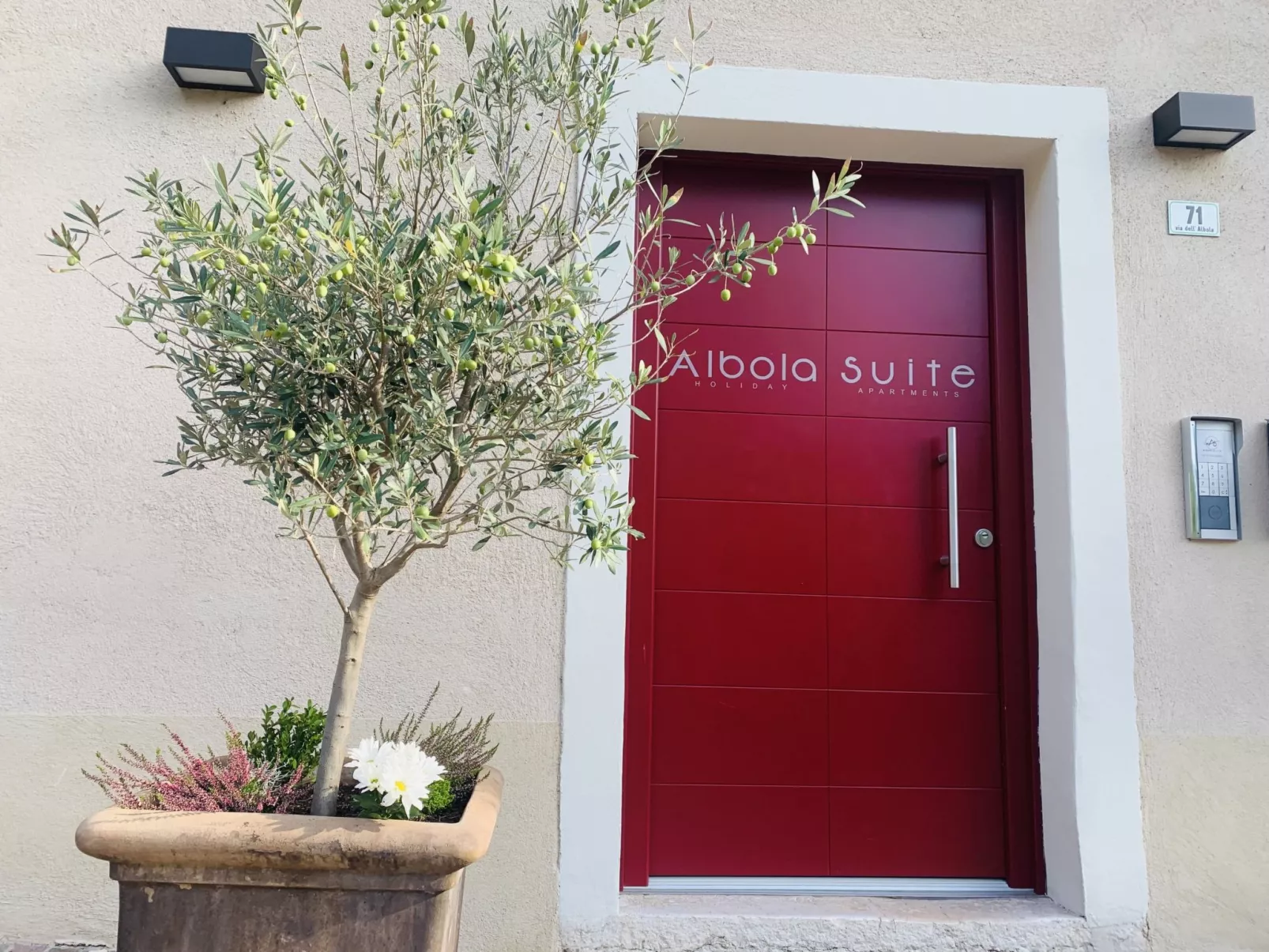Albola Suite-Outside