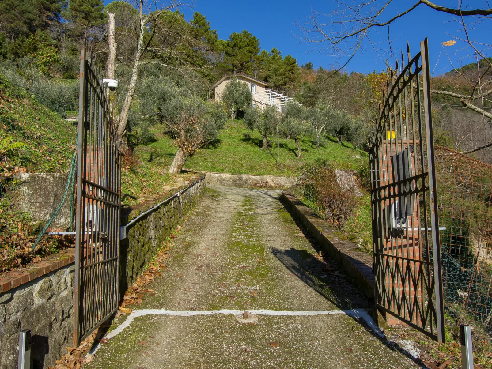 Il Paradiso-Outside