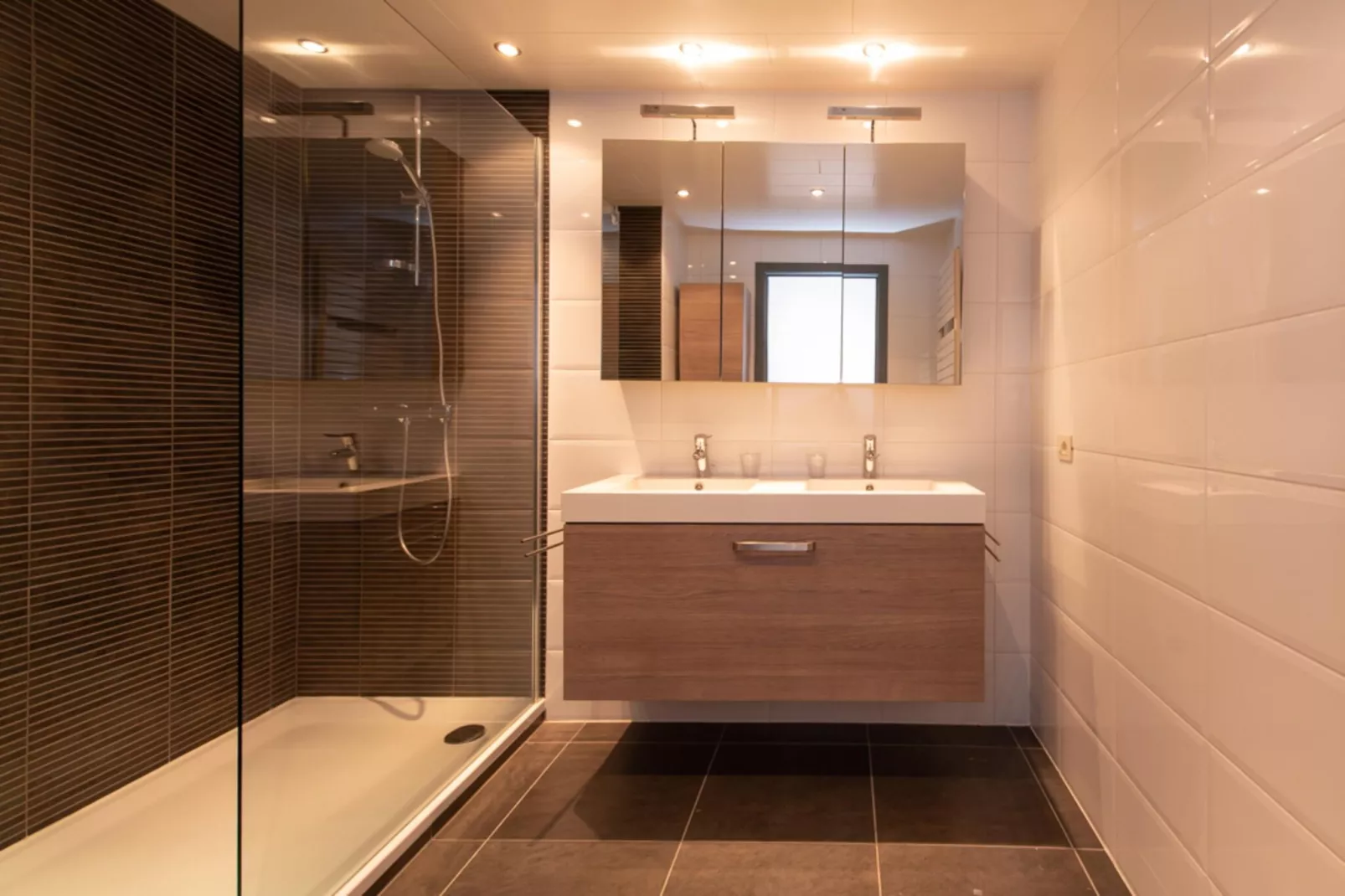 Herakles-Bathroom