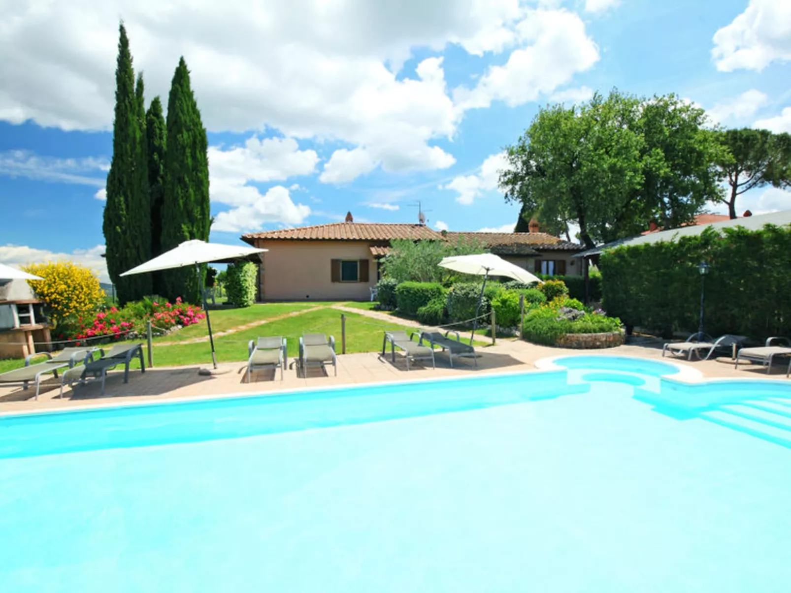 Villastrada-Dehors