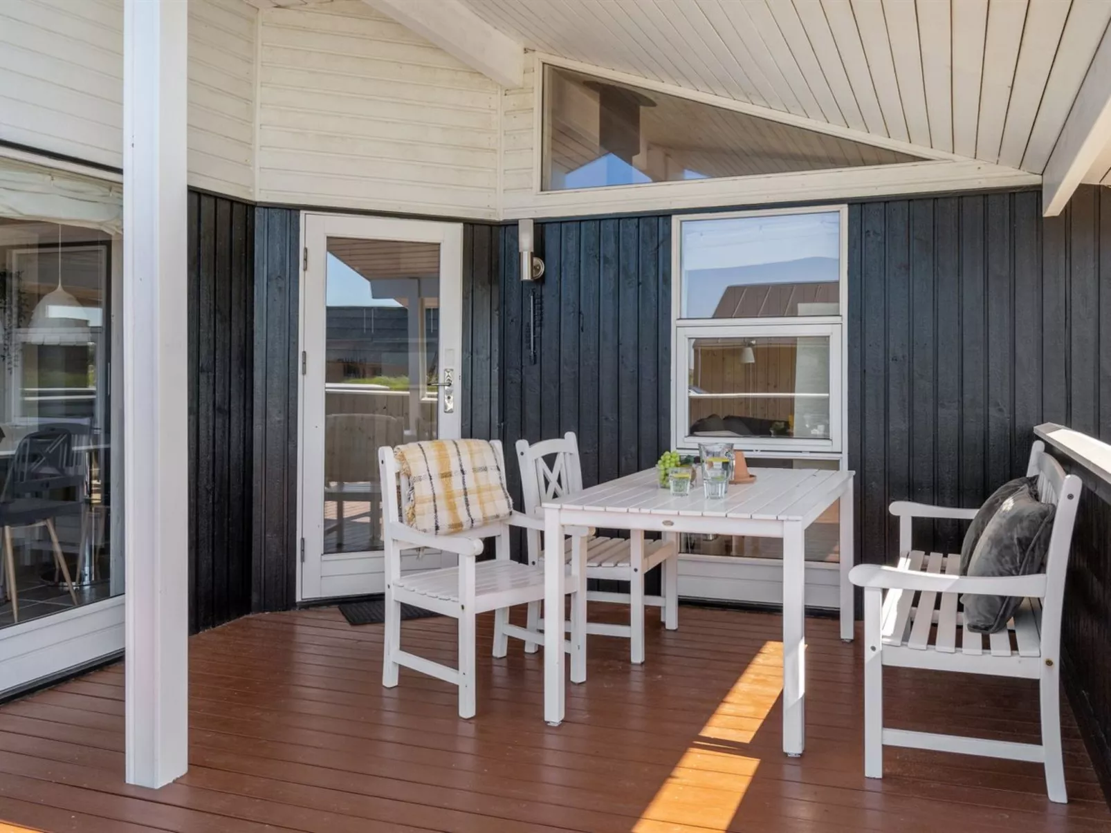 "Floriana" - 650m from the sea-Draußen