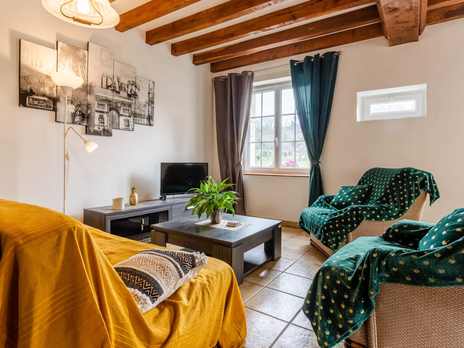 Le Clos Renard-Inside