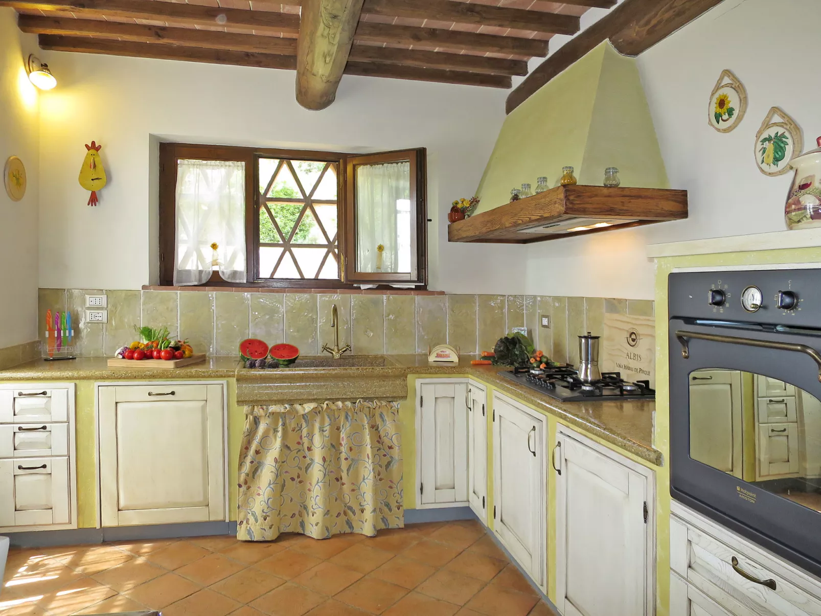 Poggio all'Aia-Inside