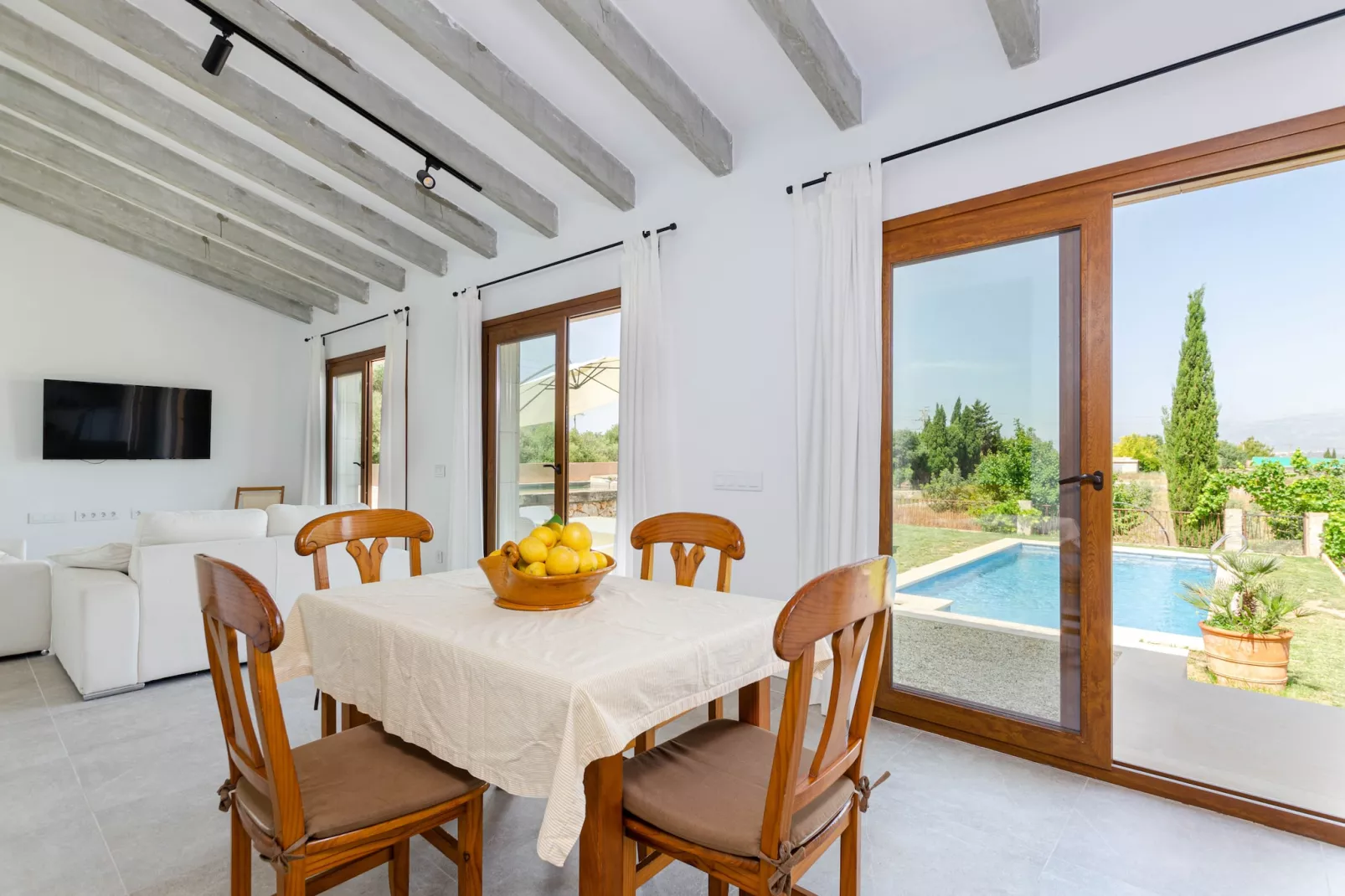 YourHouse Can Covetes-Dining room