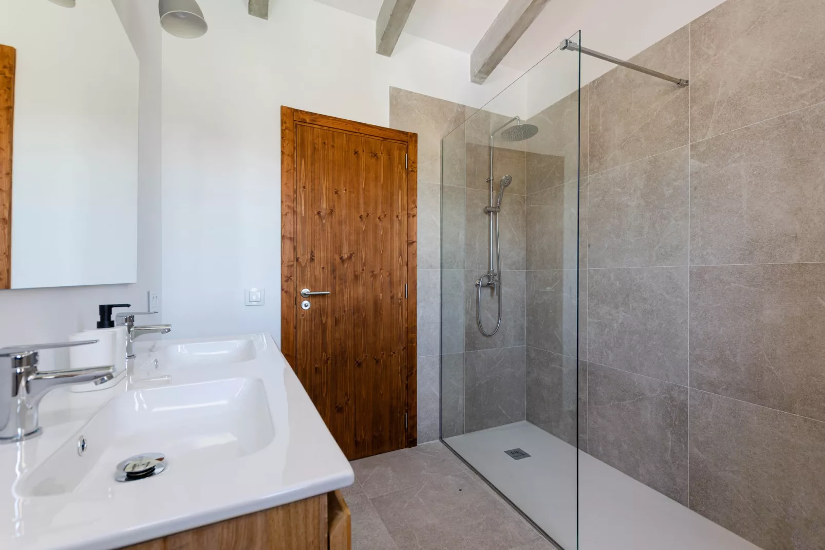 YourHouse Can Covetes-Bathroom