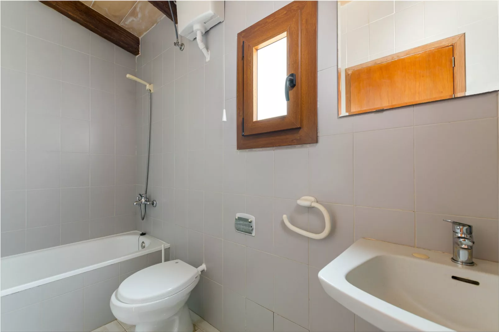 YourHouse Can Covetes-Bathroom