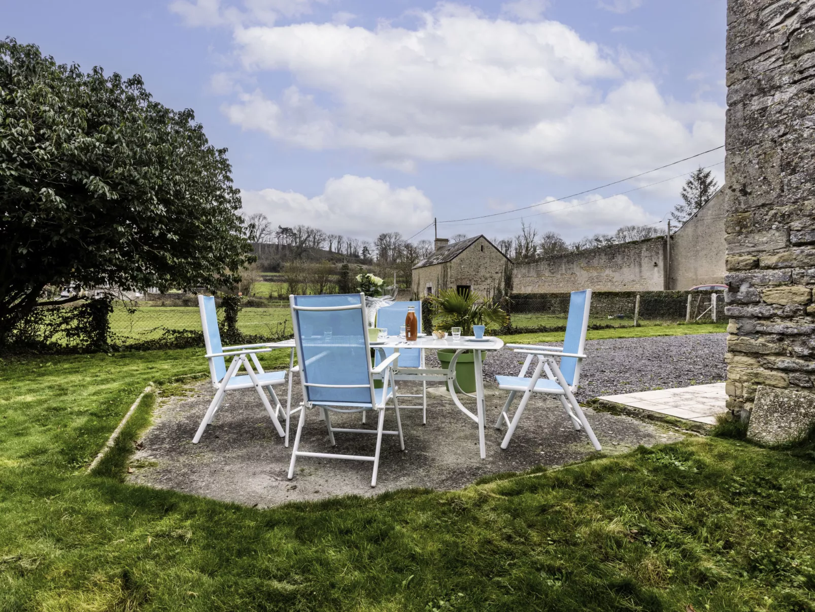 Le Clos Renard-Outside