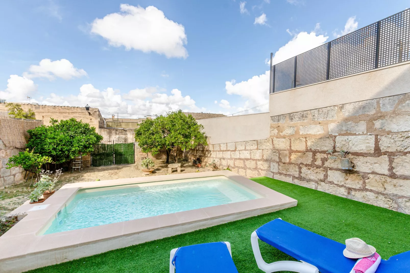 YourHouse Cas Forner-Pool
